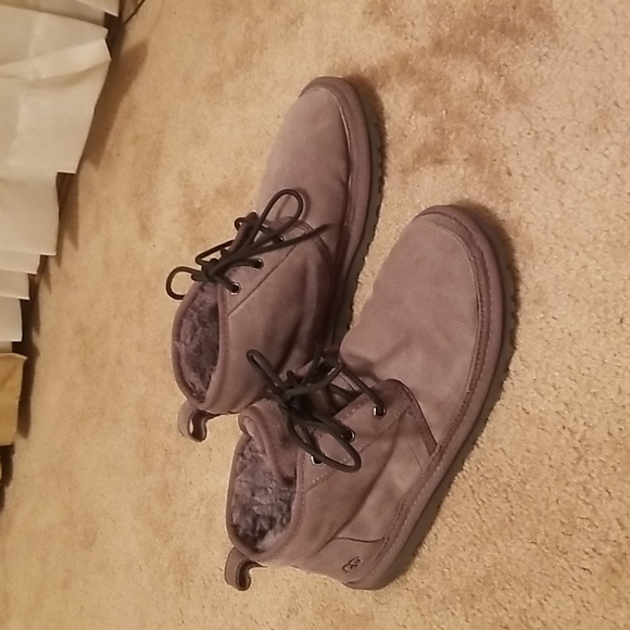 UGG Shoes - UGG Neumel Boots